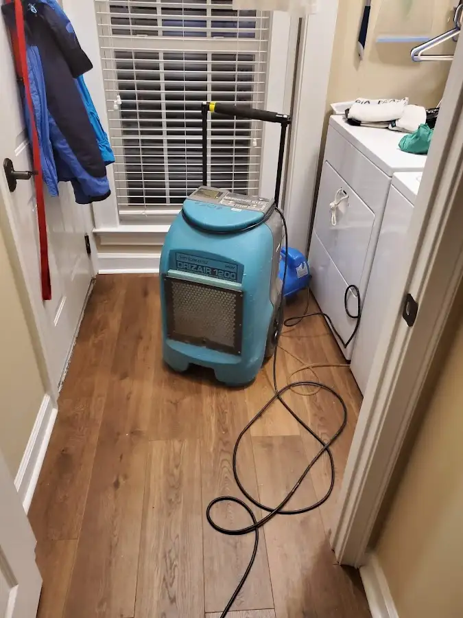Commercial dehumidifier deployed for Crawl Space Restoration in Globe